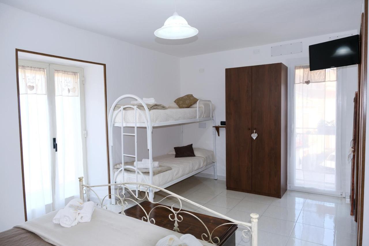 Hotel Casa Santa Rita / Locazione turistica Sicilia / Santa Domenica Vittoria Esterno foto