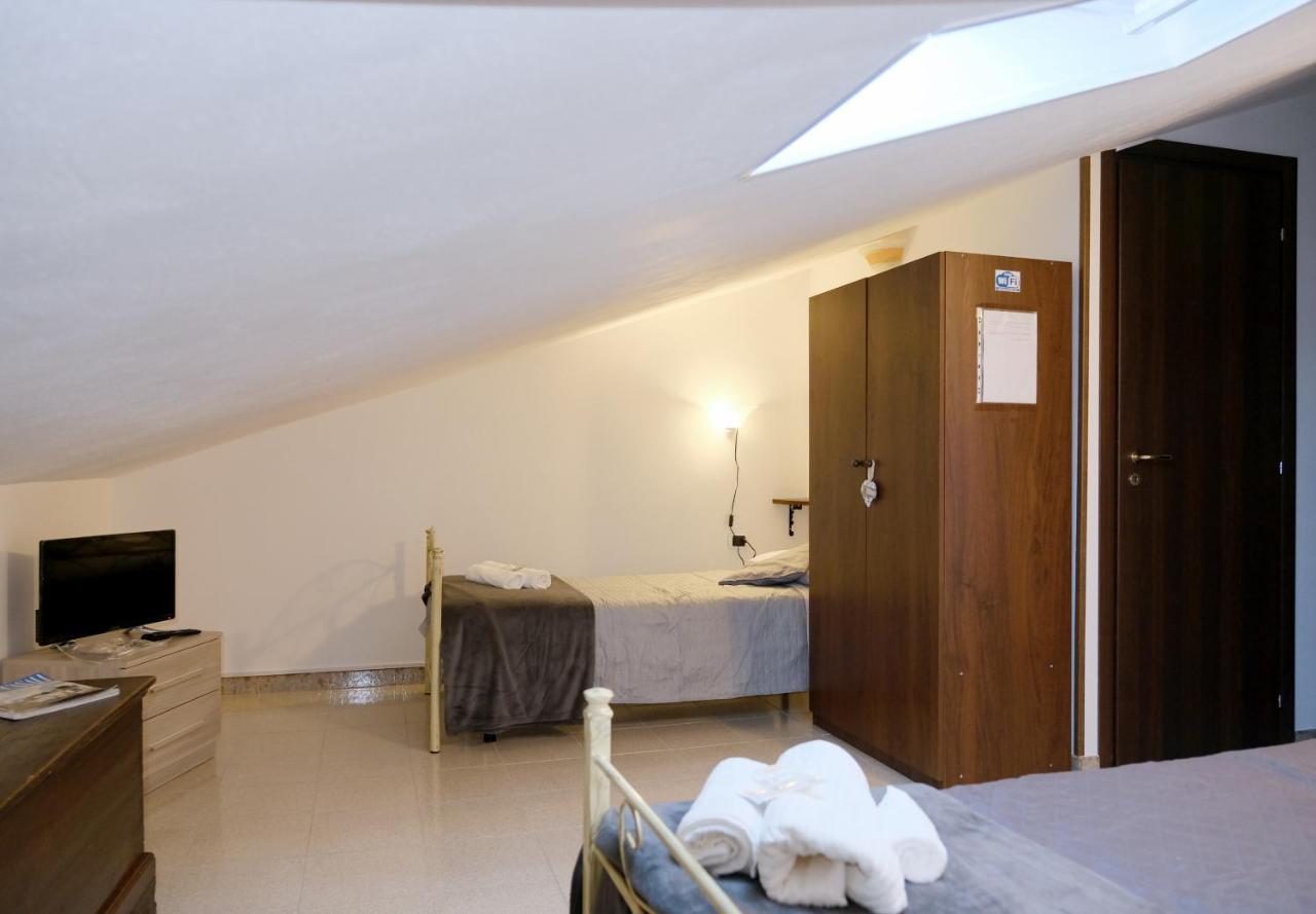 Hotel Casa Santa Rita / Locazione turistica Sicilia / Santa Domenica Vittoria Esterno foto